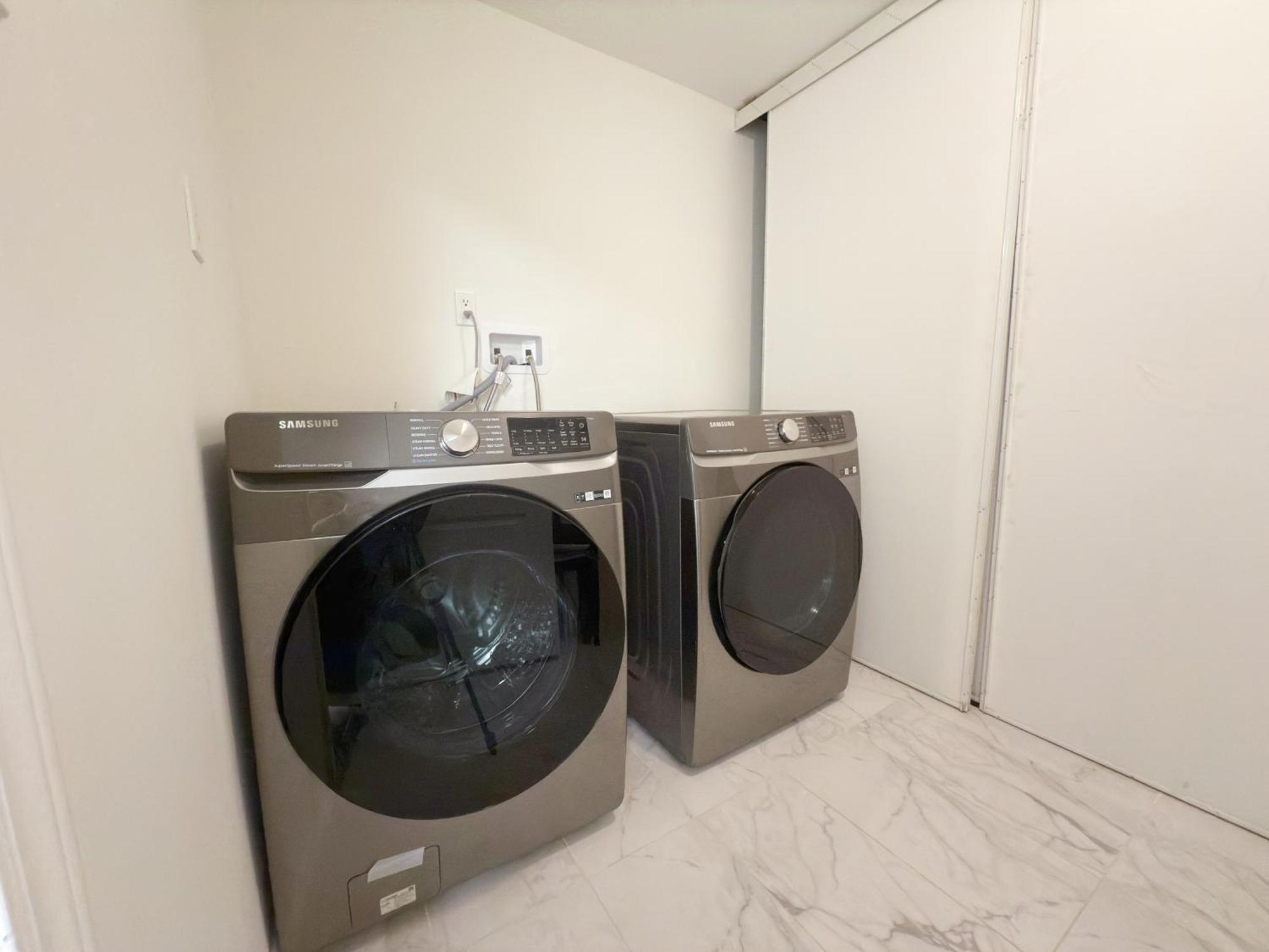 Cozy Room With Private Bath Near Don Mills Subway Toronto Zewnętrze zdjęcie